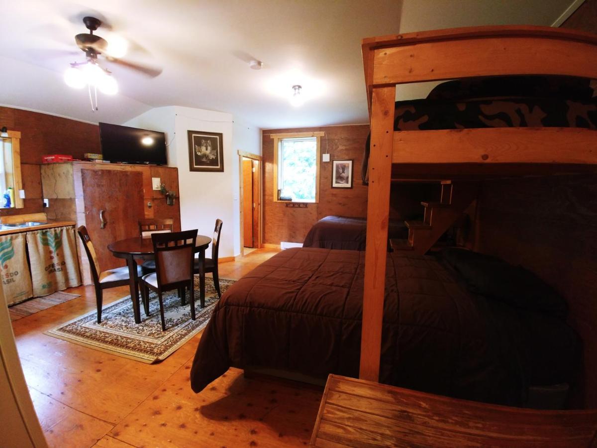 Bone Creek Wilderness Retreat 3*