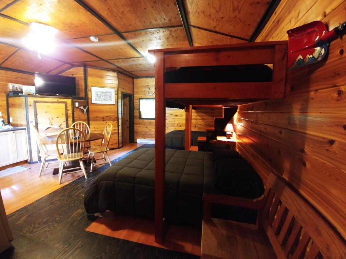 Bone Creek Wilderness Retreat Campsite 3*